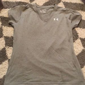 Under armour gray shirt